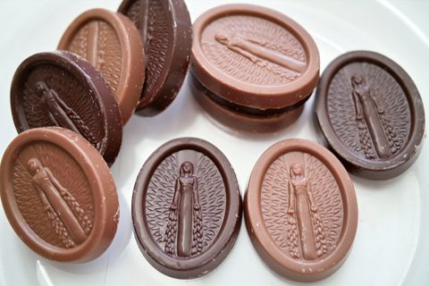 ショコラティエ・エリカ；ルネ・ラリック特製チョコレート
