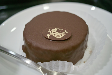 スターバックス；ザッハトルテ