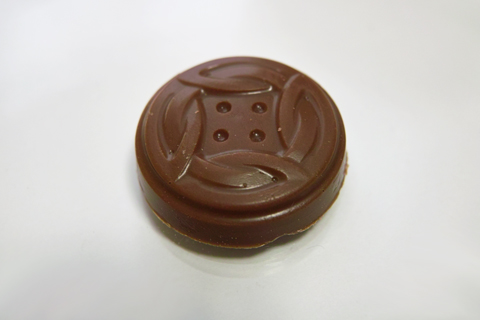 ショコラデ・ケーニッヒ　チョコレートボタン（Schokoladeknöpfe / Chocolate Buttons）